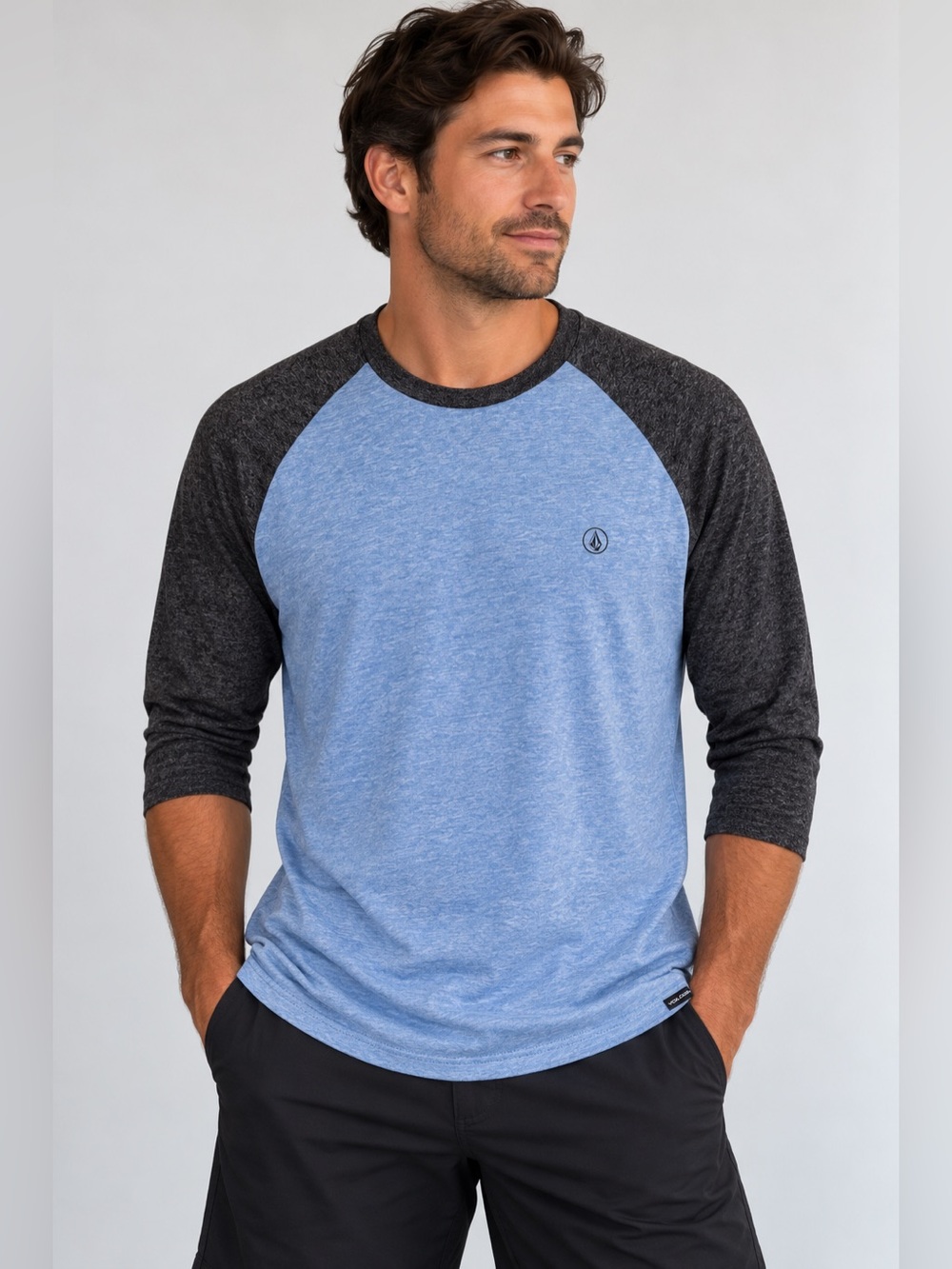 Volcom Men’s Blue & Charcoal 3/4 Sleeve Raglan Shirt – Medium
